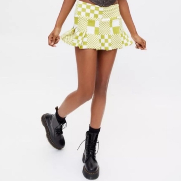 U.O. Green Mini Skirt - Picture 5 of 5